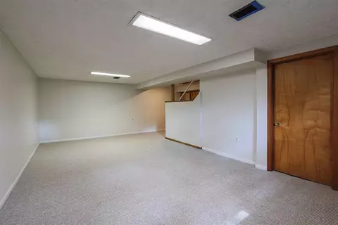 8614 Zenith Ct, Cincinnati, OH 45231 photo 24