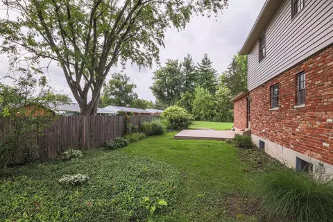 8614 Zenith Ct, Cincinnati, OH 45231 photo 30