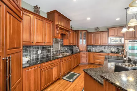 8158 Deer Path Ln, Cincinnati, OH 45243 photo 10
