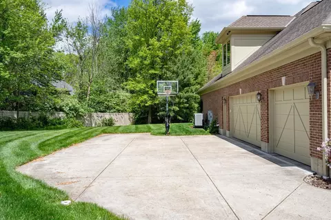 8158 Deer Path Ln, Cincinnati, OH 45243 photo 38