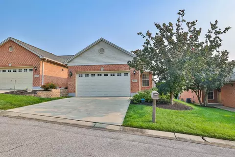 3366 Emerald Rdg, Cincinnati, OH 45211 photo 1