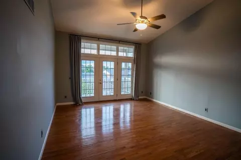3366 Emerald Rdg, Cincinnati, OH 45211 photo 3
