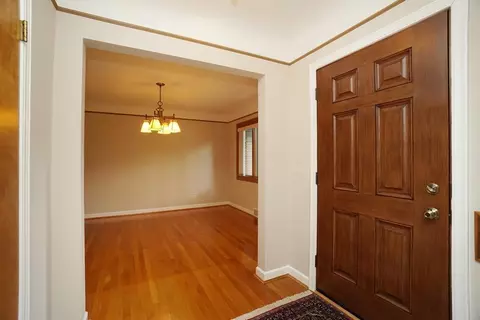 2615 Beechmar Dr, Cincinnati, OH 45230 photo 4