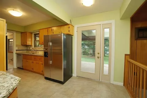 2615 Beechmar Dr, Cincinnati, OH 45230 photo 14