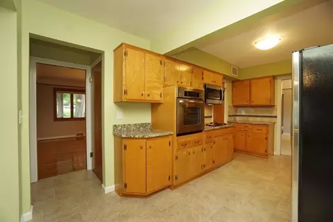 2615 Beechmar Dr, Cincinnati, OH 45230 photo 15