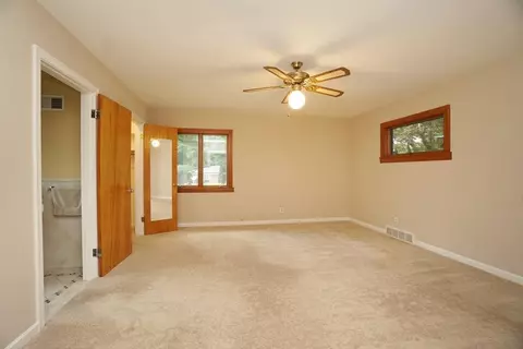 2615 Beechmar Dr, Cincinnati, OH 45230 photo 18