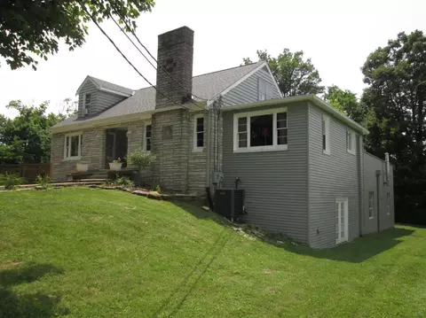 3427 Locust Corner Rd, Cincinnati, OH 45245 photo 1