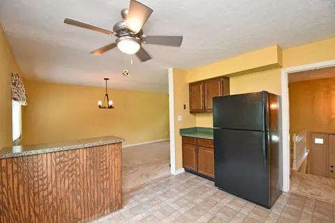 7902 Heatherglen Dr, Cincinnati, OH 45255 photo 13