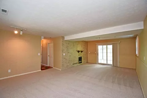 7902 Heatherglen Dr, Cincinnati, OH 45255 photo 27