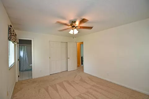 7902 Heatherglen Dr, Cincinnati, OH 45255 photo 17