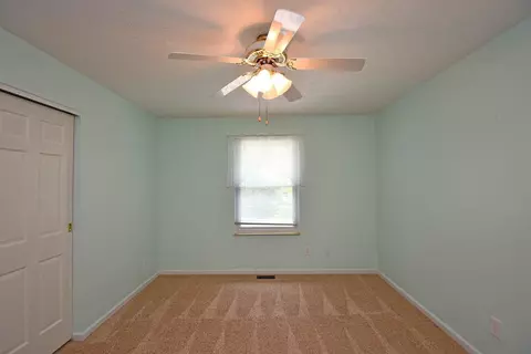 7902 Heatherglen Dr, Cincinnati, OH 45255 photo 20