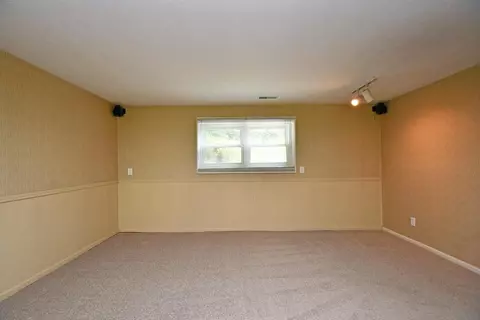 7902 Heatherglen Dr, Cincinnati, OH 45255 photo 26