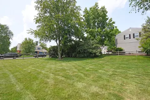 7902 Heatherglen Dr, Cincinnati, OH 45255 photo 34