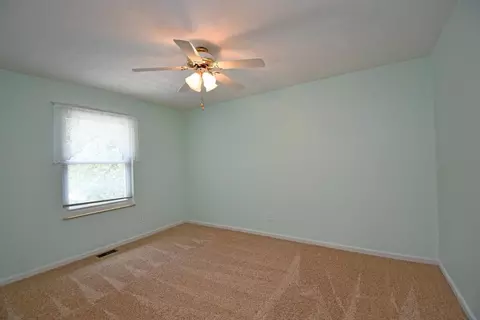 7902 Heatherglen Dr, Cincinnati, OH 45255 photo 19