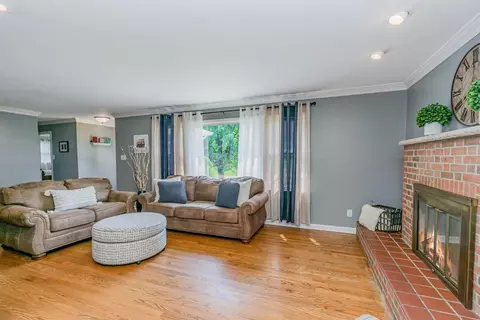 3258 Algus Ln, Cincinnati, OH 45248 photo 4