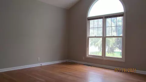 9906 Pheasantwalk Ct, Evendale, OH 45241 photo 5