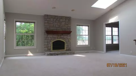 9906 Pheasantwalk Ct, Evendale, OH 45241 photo 4