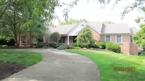 9906 Pheasantwalk Ct, Evendale, OH 45241 photo 1