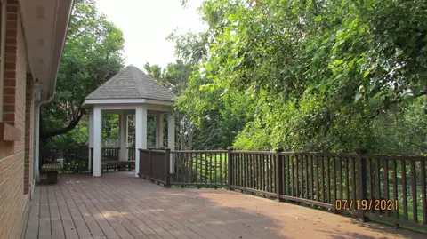 9906 Pheasantwalk Ct, Evendale, OH 45241 photo 28