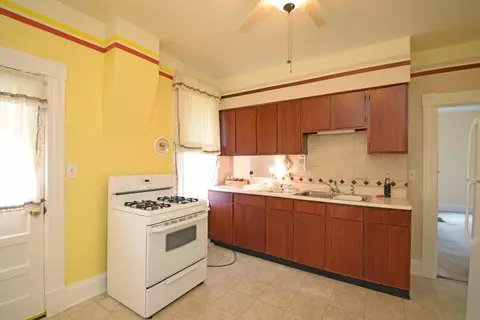 4722 Castle Pl, Cincinnati, OH 45227 photo 17