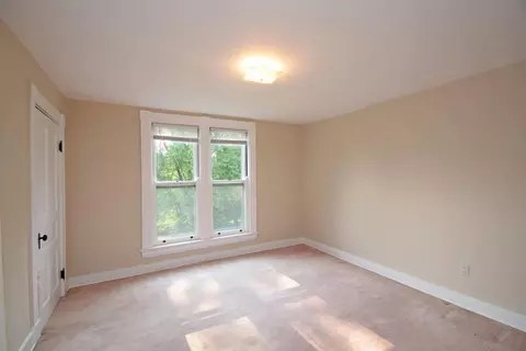 4722 Castle Pl, Cincinnati, OH 45227 photo 21