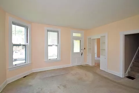 4722 Castle Pl, Cincinnati, OH 45227 photo 5