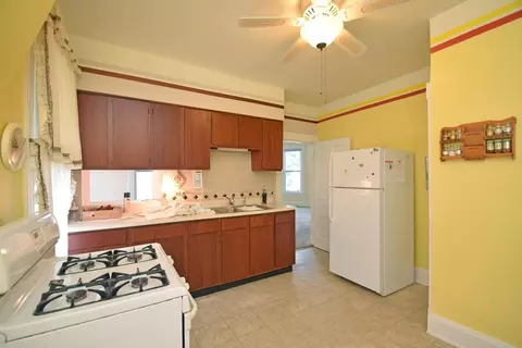 4722 Castle Pl, Cincinnati, OH 45227 photo 18