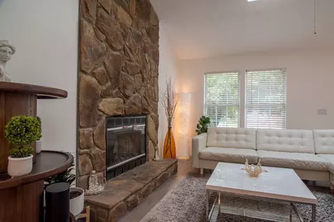 4624 Laurel View Dr, Cincinnati, OH 45244 photo 6