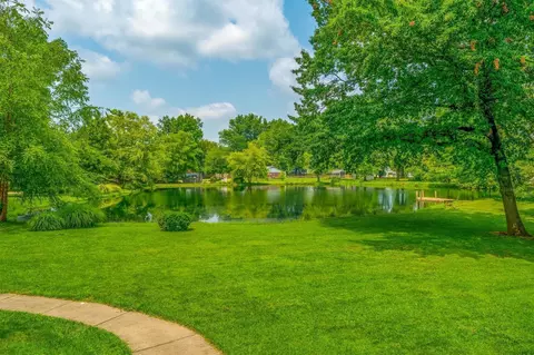 895 Garnoa Dr, Cincinnati, OH 45231 photo 35