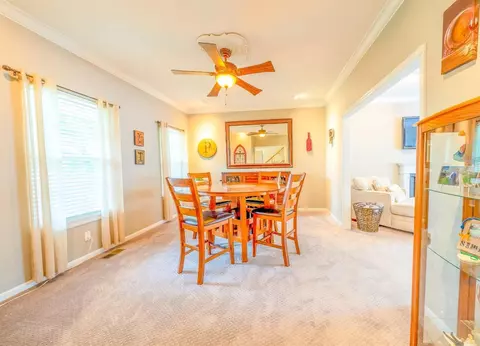 895 Garnoa Dr, Cincinnati, OH 45231 photo 12
