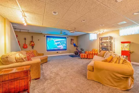 895 Garnoa Dr, Cincinnati, OH 45231 photo 27