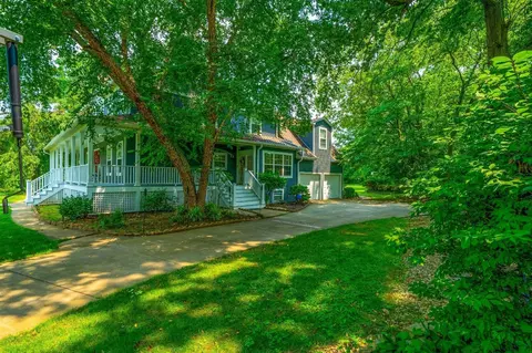 895 Garnoa Dr, Cincinnati, OH 45231 photo 7