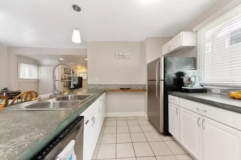 6740 Bramble Ave, Cincinnati, OH 45227 photo 11