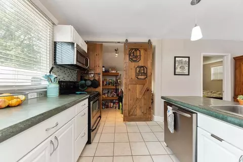 6740 Bramble Ave, Cincinnati, OH 45227 photo 8