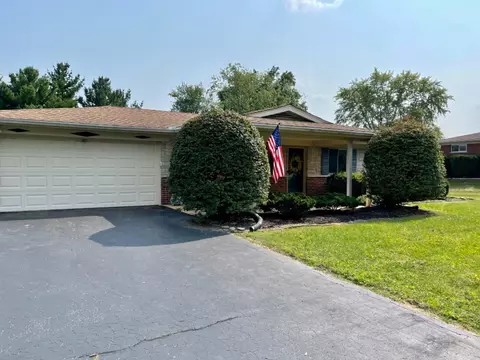 659 Wilfert Dr, Cincinnati, OH 45245 photo 2