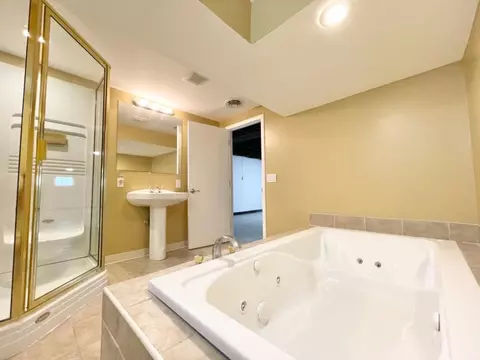 201 Grove Rd, Woodlawn, OH 45215 photo 29