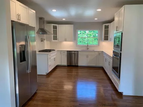 7626 Forest Rd, Cincinnati, OH 45255 photo 5