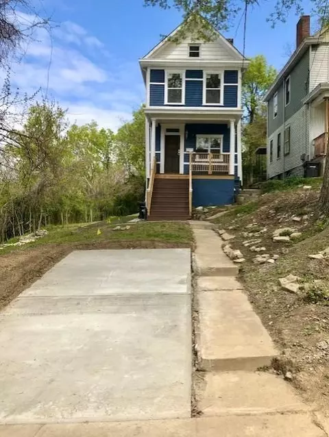 24 Ehrman Ave, Cincinnati, OH 45220 photo 2