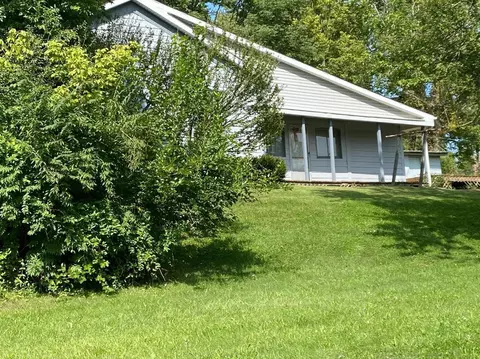106 Vine St, Georgetown, OH 45121 photo 5