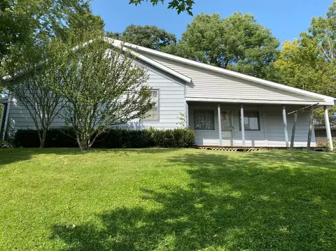 106 Vine St, Georgetown, OH 45121 photo 2