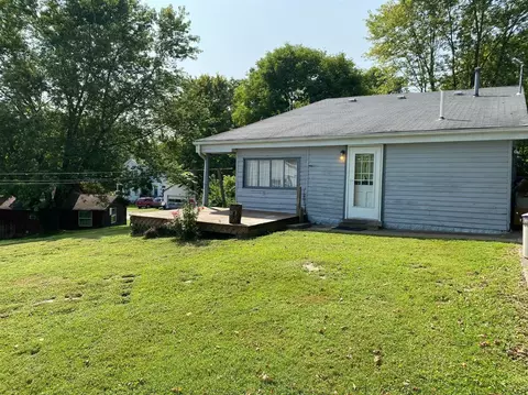 106 Vine St, Georgetown, OH 45121 photo 3