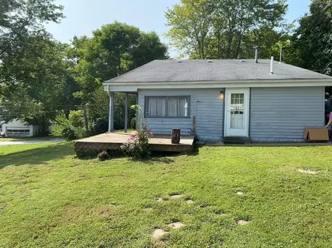 106 Vine St, Georgetown, OH 45121 photo 4