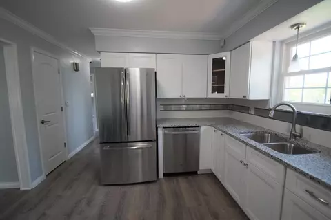 4058 Clearpoint Dr, Cincinnati, OH 45247 photo 6
