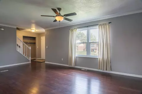 1027 Hearthstone Dr, Cincinnati, OH 45231 photo 9