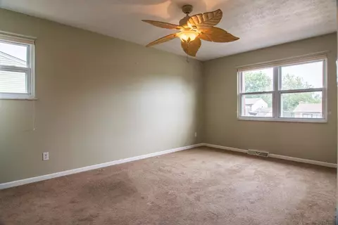 1027 Hearthstone Dr, Cincinnati, OH 45231 photo 22