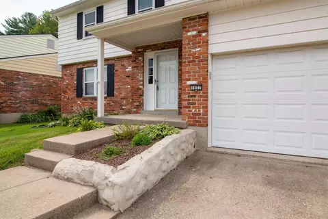 1027 Hearthstone Dr, Cincinnati, OH 45231 photo 5