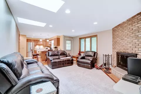 8730 Cavalier Dr, Cincinnati, OH 45231 photo 14
