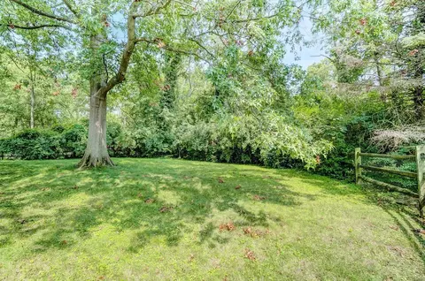 8730 Cavalier Dr, Cincinnati, OH 45231 photo 25