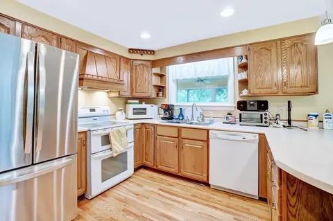 8730 Cavalier Dr, Cincinnati, OH 45231 photo 11