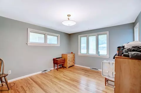 8730 Cavalier Dr, Cincinnati, OH 45231 photo 17